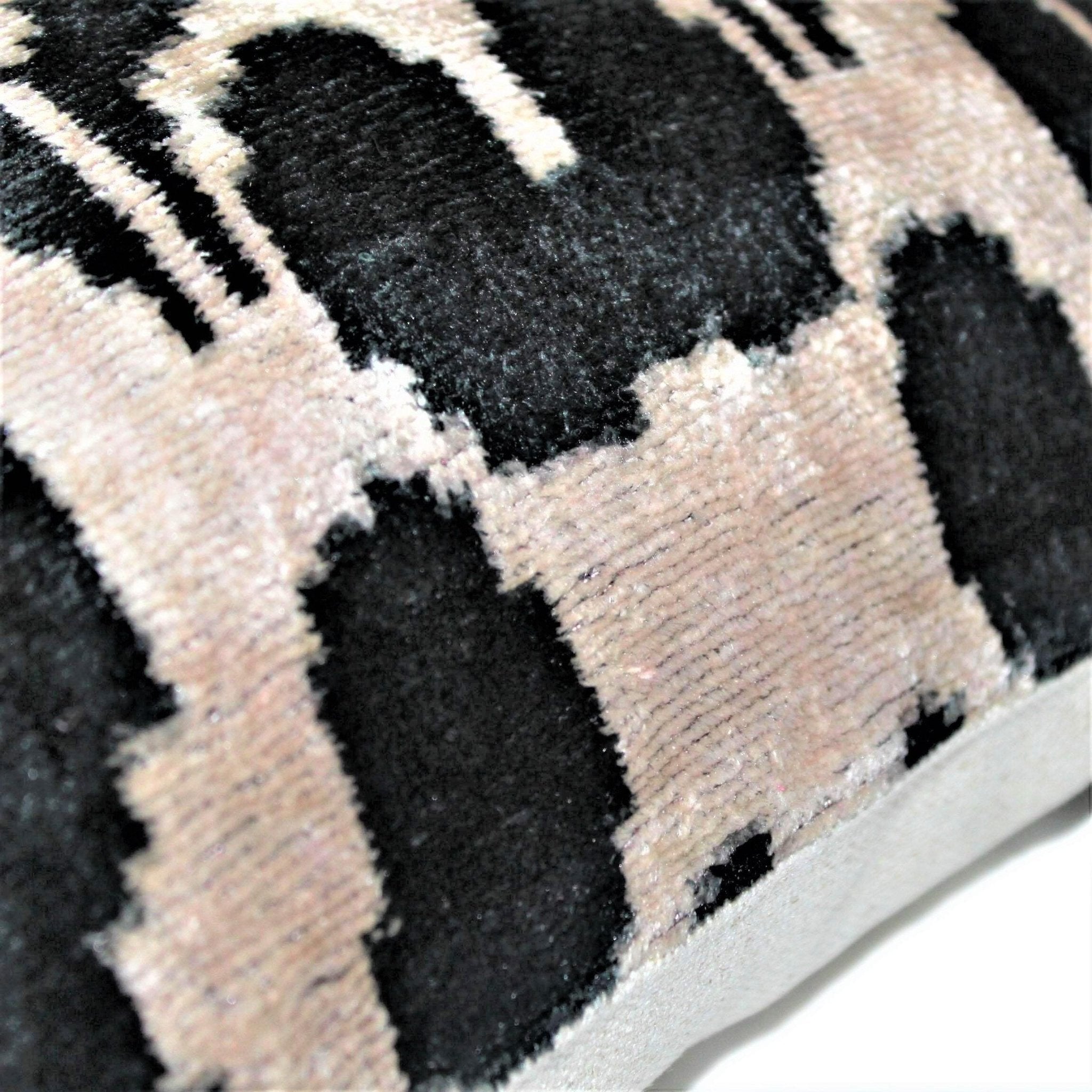 Canvello Handmade Black And Gold Pillows