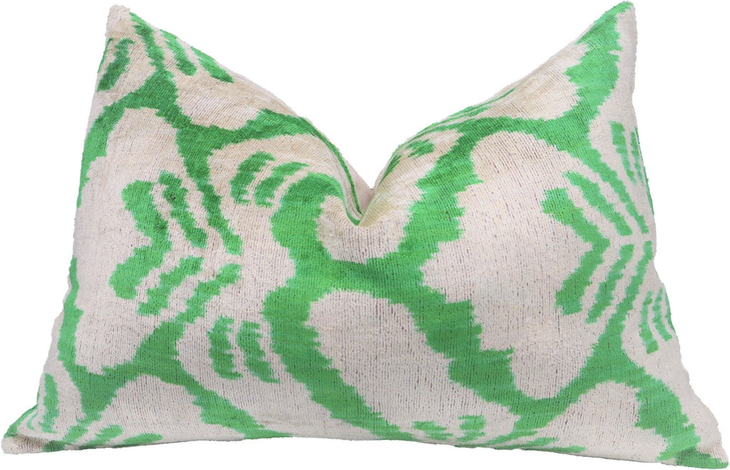 Canvello Handmade Green Velvet Throw Pillows - 16x24