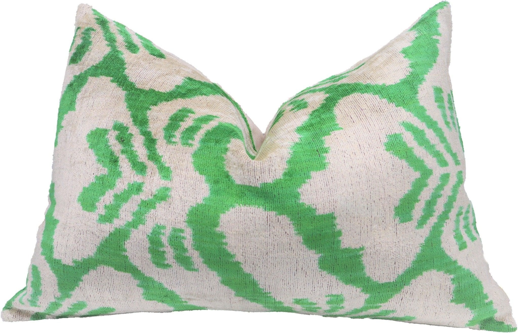 Canvello Handmade Green Velvet Throw Pillows - 16x24